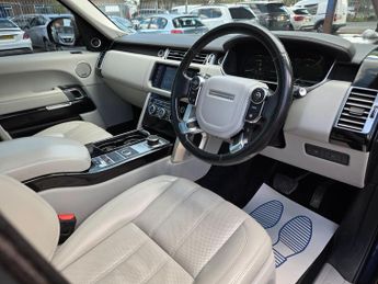 Land Rover Range Rover 3.0 TD V6 Vogue Auto 4WD Euro 6 (s/s) 5dr