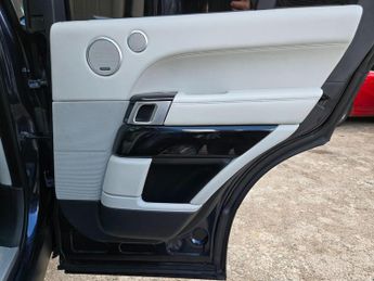 Land Rover Range Rover 3.0 TD V6 Vogue Auto 4WD Euro 6 (s/s) 5dr