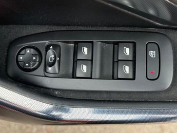 Peugeot 2008 1.6 e-HDi Allure EGC Euro 5 (s/s) 5dr