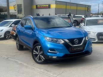 Nissan Qashqai 1.5 dCi N-Connecta Euro 6 (s/s) 5dr