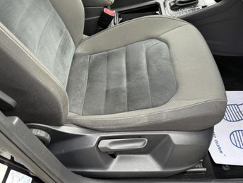 Volkswagen Golf SV 2.0 TDI BlueMotion Tech GT DSG Euro 6 (s/s) 5dr