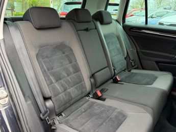 Volkswagen Golf SV 2.0 TDI BlueMotion Tech GT DSG Euro 6 (s/s) 5dr