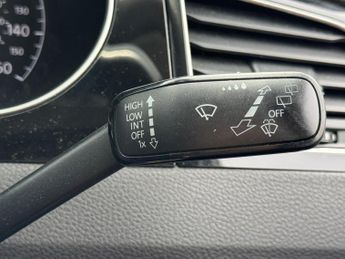 Volkswagen Golf SV 2.0 TDI BlueMotion Tech GT DSG Euro 6 (s/s) 5dr