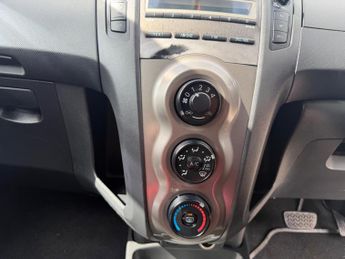 Toyota Yaris 1.33 Dual VVT-i TR MultiMode Euro 4 (s/s) 5dr