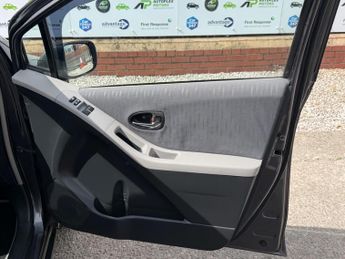 Toyota Yaris 1.33 Dual VVT-i TR MultiMode Euro 4 (s/s) 5dr