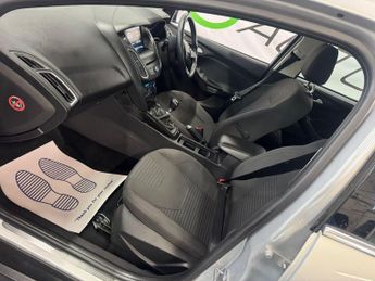 Ford Focus 1.0T EcoBoost Titanium Euro 6 (s/s) 5dr