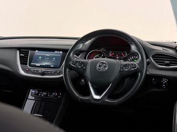 Vauxhall Grandland X 1.6 13.2kWh Ultimate Nav Auto 4WD Euro 6 (s/s) 5dr Hybrid4