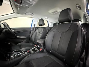 Vauxhall Grandland X 1.6 13.2kWh Ultimate Nav Auto 4WD Euro 6 (s/s) 5dr Hybrid4