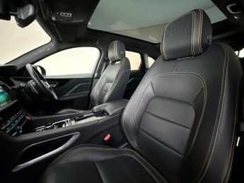 Jaguar F-PACE 2.0 P300 300 Sport Auto AWD Euro 6 (s/s) 5dr