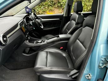 MG MG ZS 44.5kWh Exclusive Auto 5dr