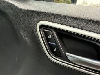 MG MG ZS 44.5kWh Exclusive Auto 5dr