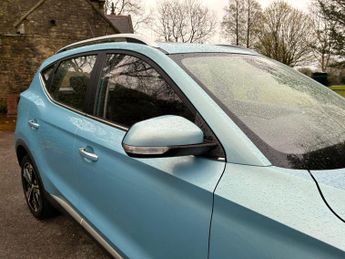 MG MG ZS 44.5kWh Exclusive Auto 5dr