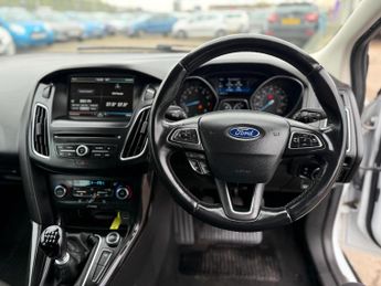 Ford Focus 1.0T EcoBoost Titanium Euro 6 (s/s) 5dr