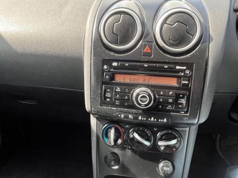 Nissan Qashqai 2.0 Visia CVT 2WD 5dr