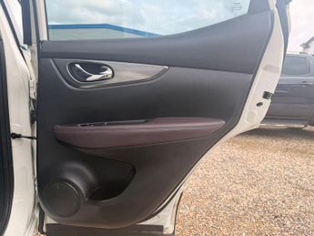 Nissan Qashqai 1.6 dCi Pilot One Edition XTRON Euro 6 (s/s) 5dr