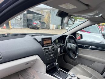 Mercedes-Benz C Class 1.8 C180 BlueEfficiency Executive SE Auto Euro 5 4dr