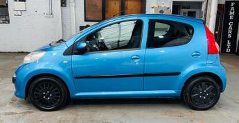 Peugeot 107 1.0 12V Urban 2 Tronic Euro 4 5dr