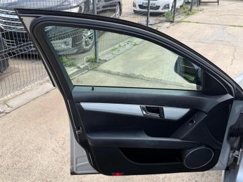 Mercedes-Benz C Class 1.8 C180K Sport Auto Euro 4 4dr