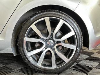 Volkswagen Golf 2.0 TDI BlueMotion Tech GT DSG Euro 5 (s/s) 5dr
