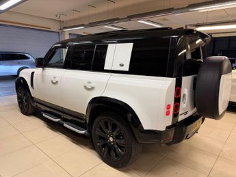 Land Rover Defender 110 2.0 SD4 HSE Auto 4WD Euro 6 (s/s) 5dr