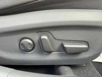 Hyundai IONIQ 1.6 h-GDi Premium SE DCT Euro 6 (s/s) 5dr