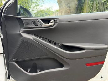 Hyundai IONIQ 1.6 h-GDi Premium SE DCT Euro 6 (s/s) 5dr