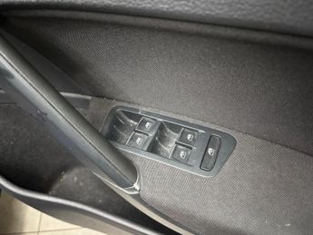 Volkswagen Golf 2.0 TDI R-Line DSG Euro 6 (s/s) 5dr
