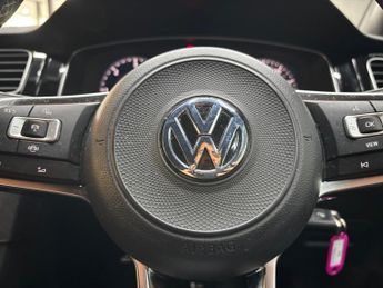 Volkswagen Golf 2.0 TDI R-Line DSG Euro 6 (s/s) 5dr