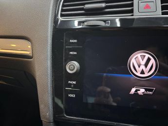 Volkswagen Golf 2.0 TDI R-Line DSG Euro 6 (s/s) 5dr