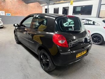 Renault Clio 1.2 16v Expression 3dr