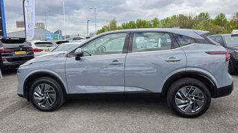 Nissan Qashqai 1.3 DIG-T MHEV Acenta Premium XTRON Euro 6 (s/s) 5dr