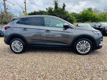 Vauxhall Grandland X 1.6 Turbo D BlueInjection Tech Line Nav Auto Euro 6 (s/s) 5dr