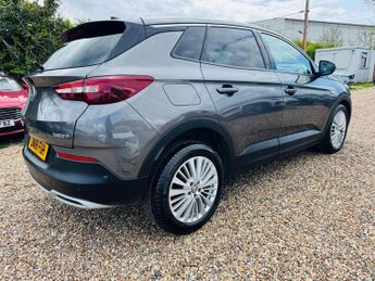Vauxhall Grandland X 1.6 Turbo D BlueInjection Tech Line Nav Auto Euro 6 (s/s) 5dr