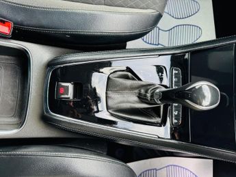 Vauxhall Grandland X 1.6 Turbo D BlueInjection Tech Line Nav Auto Euro 6 (s/s) 5dr