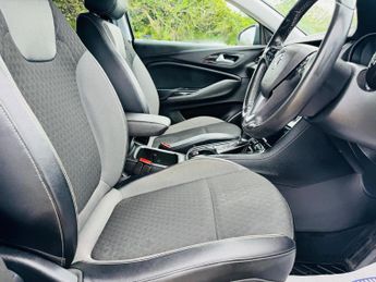 Vauxhall Grandland X 1.6 Turbo D BlueInjection Tech Line Nav Auto Euro 6 (s/s) 5dr