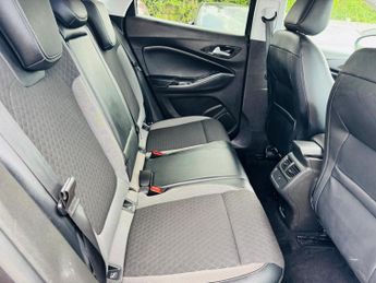 Vauxhall Grandland X 1.6 Turbo D BlueInjection Tech Line Nav Auto Euro 6 (s/s) 5dr