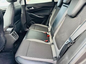 Vauxhall Grandland X 1.6 Turbo D BlueInjection Tech Line Nav Auto Euro 6 (s/s) 5dr