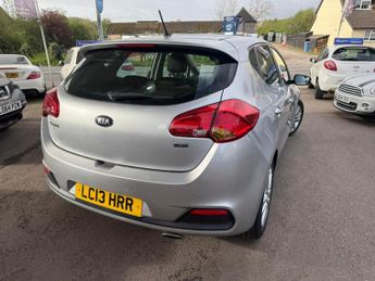 Kia Ceed 1.6 CRDi 2 Auto Euro 5 5dr