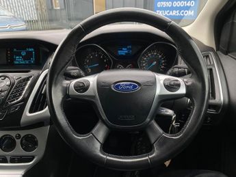 Ford Focus 1.0T EcoBoost Zetec Euro 5 (s/s) 5dr