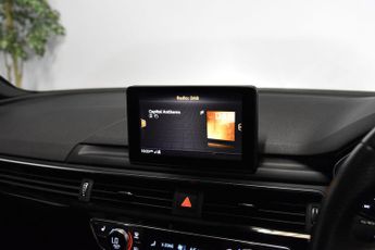 Audi A4 Avant 2.0 TFSI 35 Black Edition S Tronic Euro 6 (s/s) 5dr