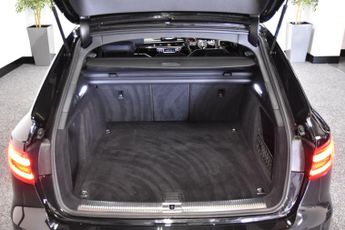 Audi A4 Avant 2.0 TFSI 35 Black Edition S Tronic Euro 6 (s/s) 5dr