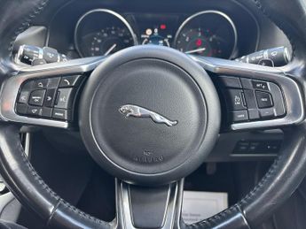 Jaguar XF 2.0d Portfolio Auto Euro 6 (s/s) 4dr