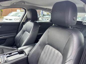 Jaguar XF 2.0d Portfolio Auto Euro 6 (s/s) 4dr