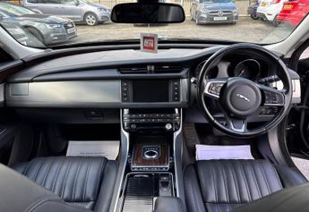 Jaguar XF 2.0d Portfolio Auto Euro 6 (s/s) 4dr