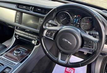 Jaguar XF 2.0d Portfolio Auto Euro 6 (s/s) 4dr