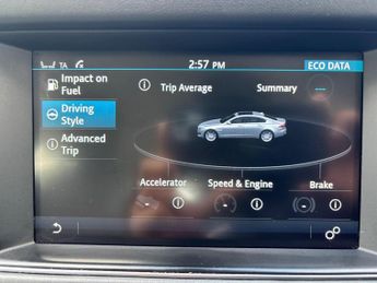 Jaguar XF 2.0d Portfolio Auto Euro 6 (s/s) 4dr