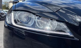 Jaguar XF 2.0d Portfolio Auto Euro 6 (s/s) 4dr