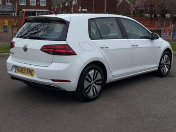 Volkswagen e-Golf 35.8kWh e-Golf Hatchback 5dr Electric Auto (136 ps)
