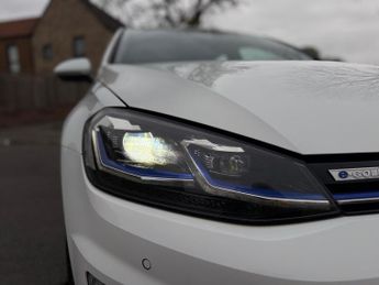 Volkswagen e-Golf 35.8kWh e-Golf Hatchback 5dr Electric Auto (136 ps)
