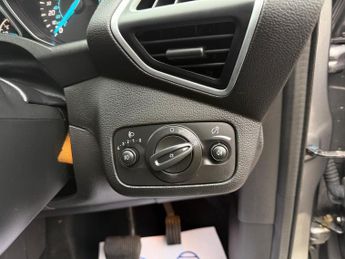 Ford Kuga 2.0 TDCi Titanium SUV 5dr Diesel Powershift AWD Euro 5 (163 ps)
